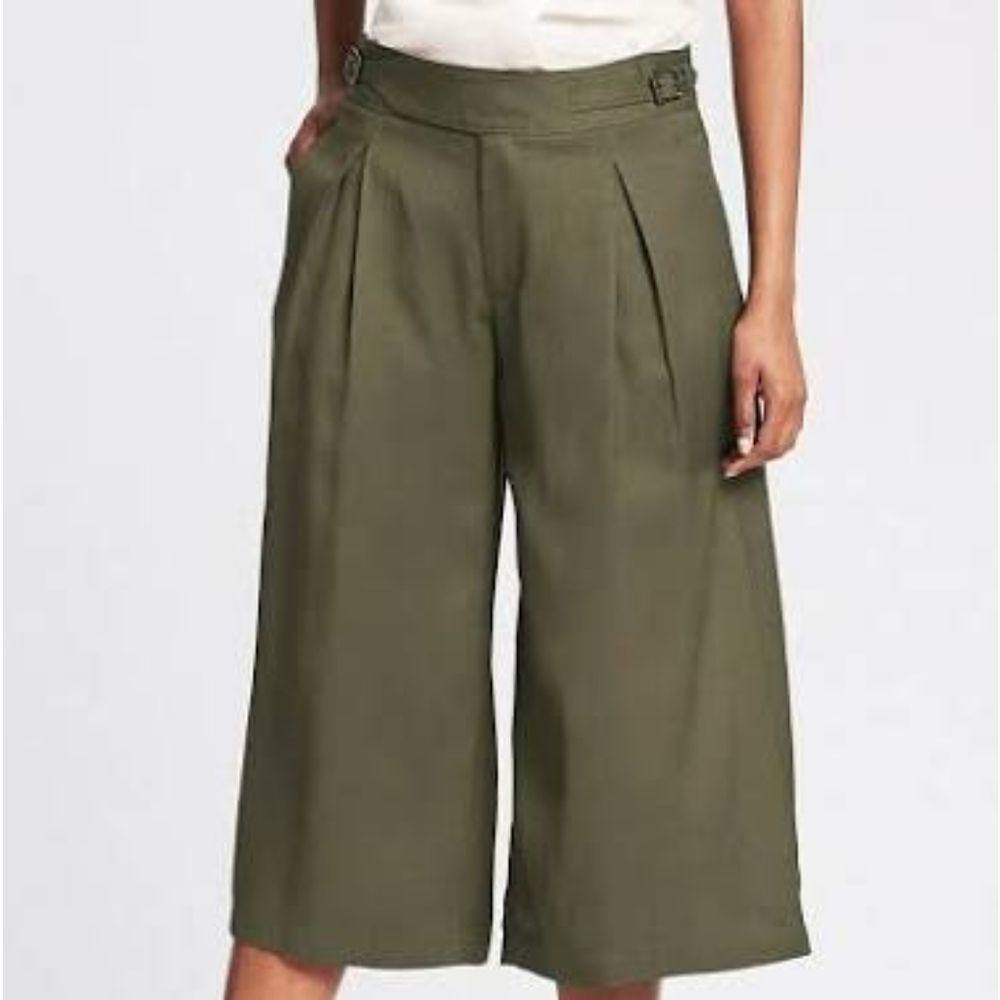Banana Republic Heritage Collection Gaucho Pants
